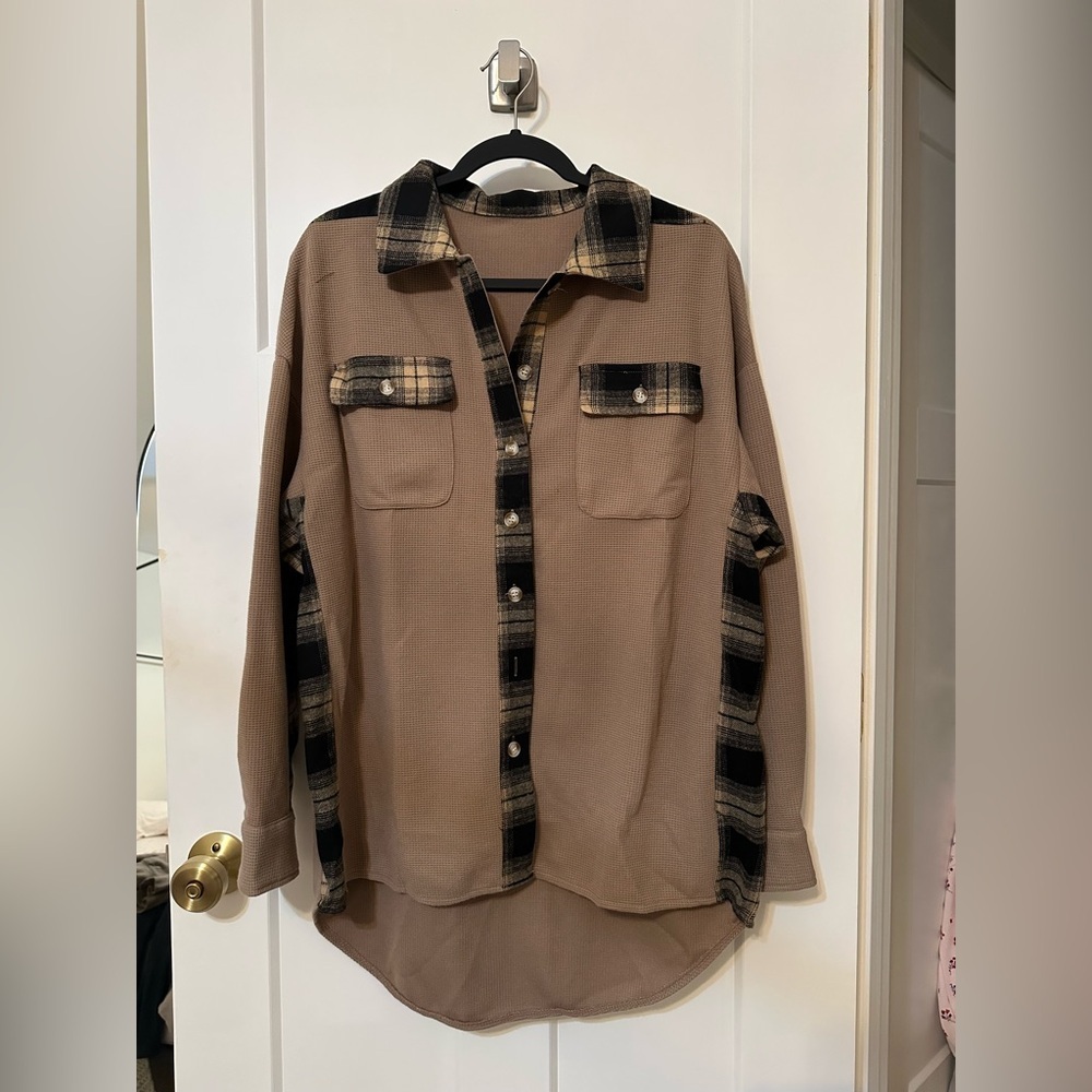 Plaid tan Button-Up Shacket jacket long sleeve waffle knit brand new never worn - Picture 2 of 4